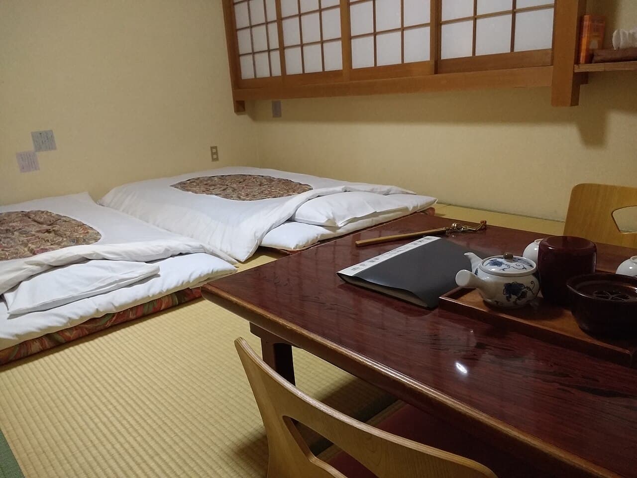一の間